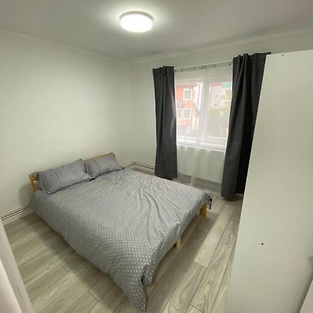 Ferienwohnung Apartament Lugoj Exterior foto