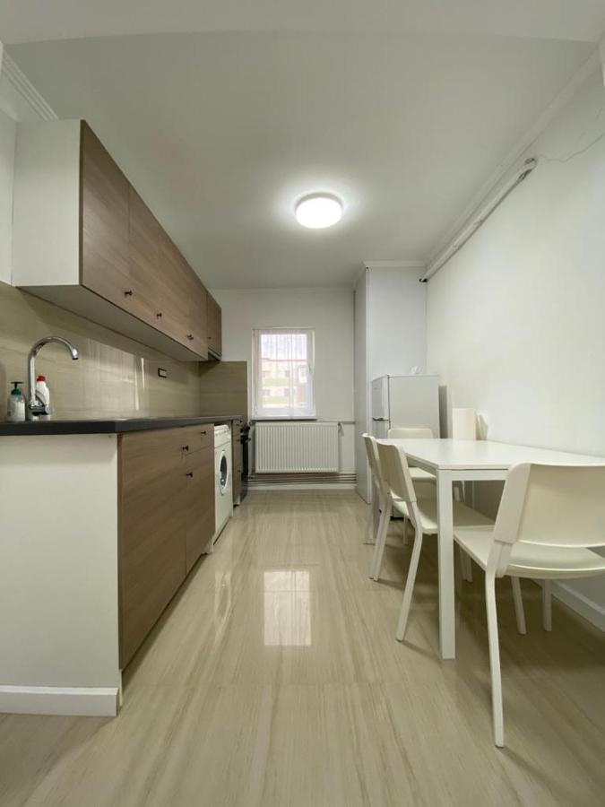 Ferienwohnung Apartament Lugoj Exterior foto